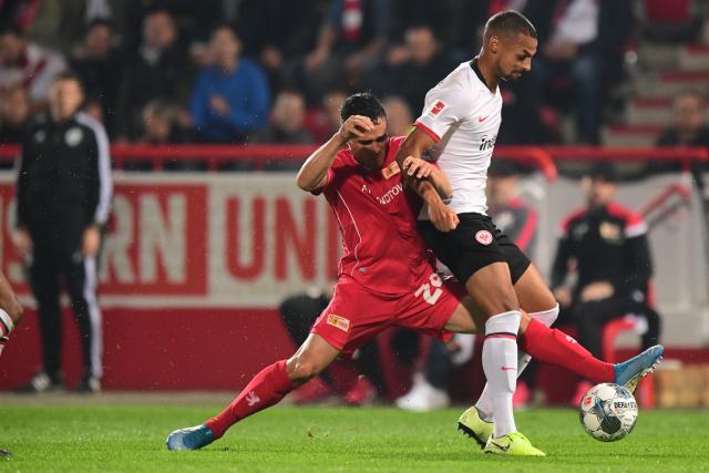 周琦16+17广东胜江苏 高诗岩26+10山东负同曦